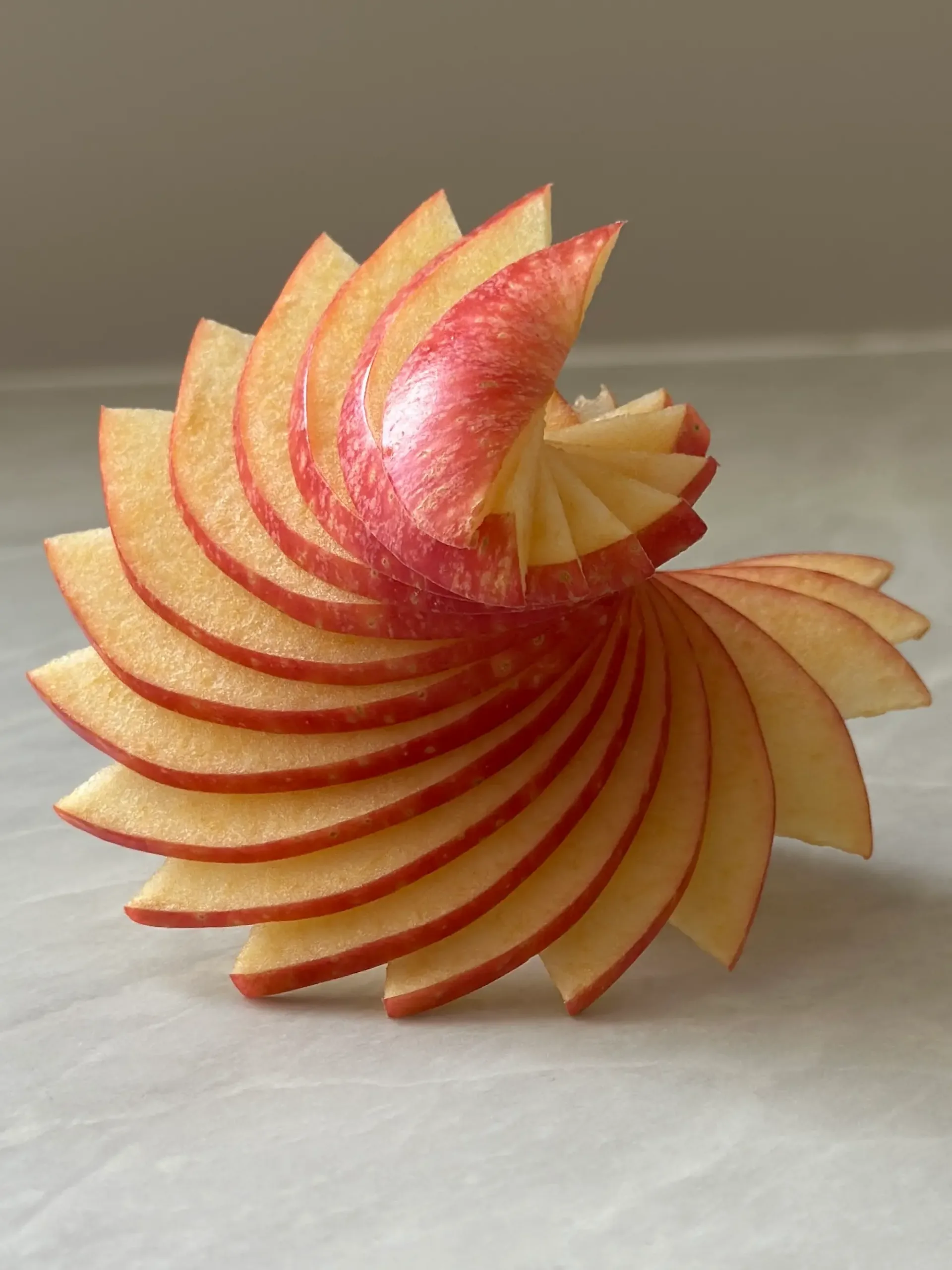 Pomme coupée en fleur